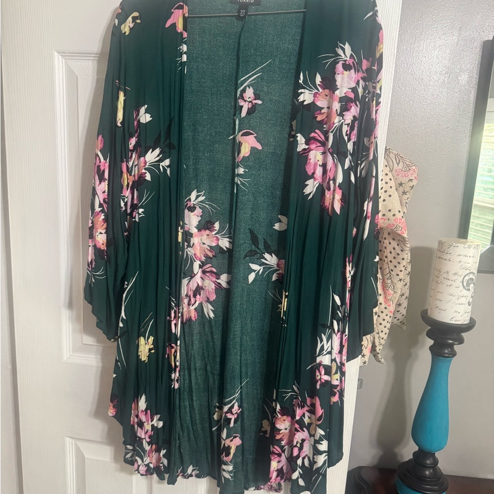 Torrid Green Floral Kimono